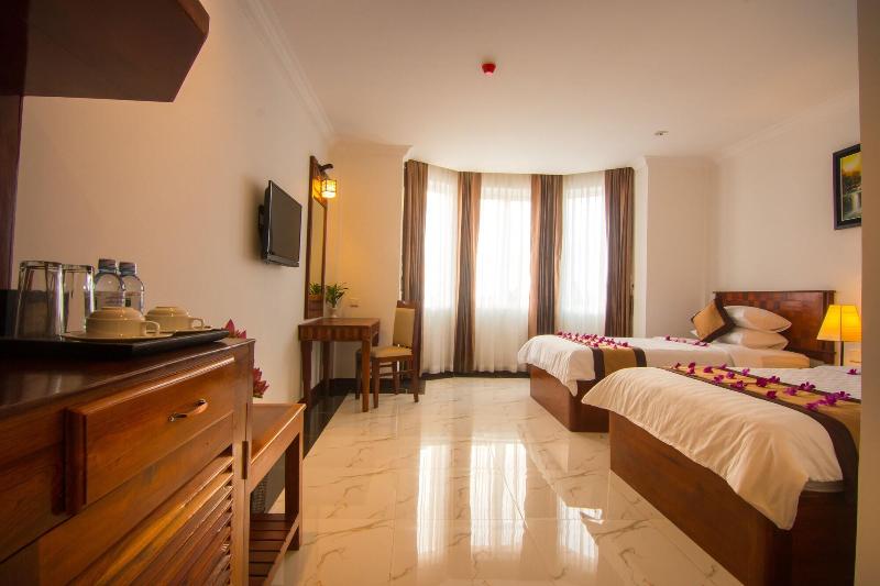 Glorious Hotel & Spa image