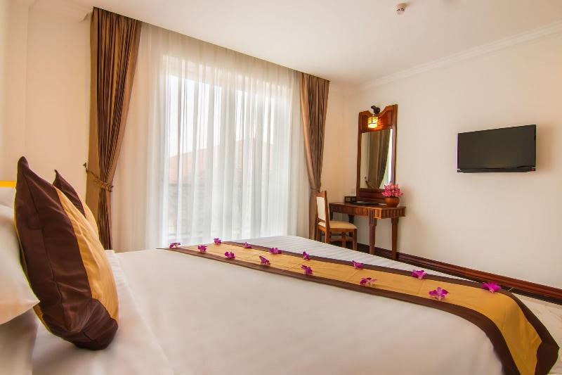 Glorious Hotel & Spa image