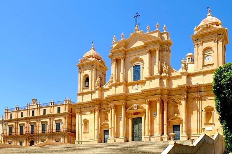 Landolina Palace image