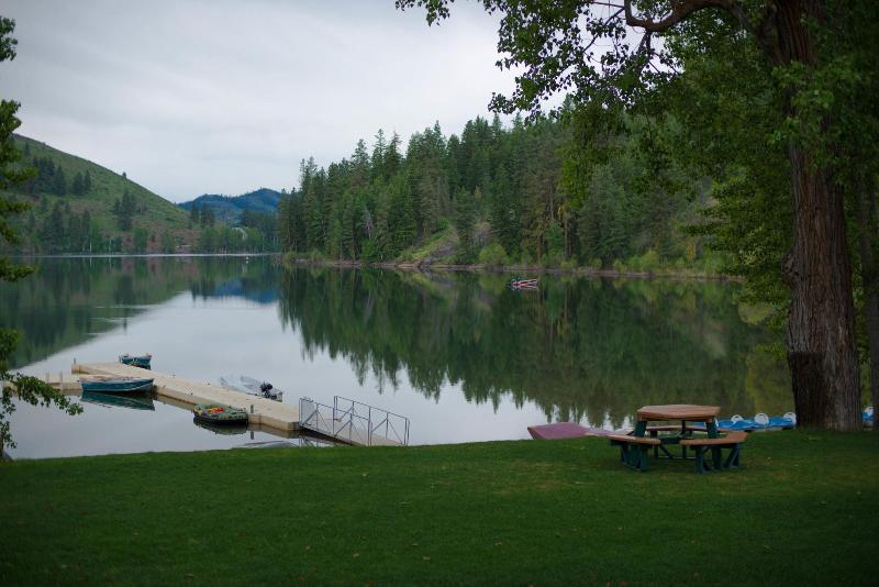 Sun Mountain Lodge image