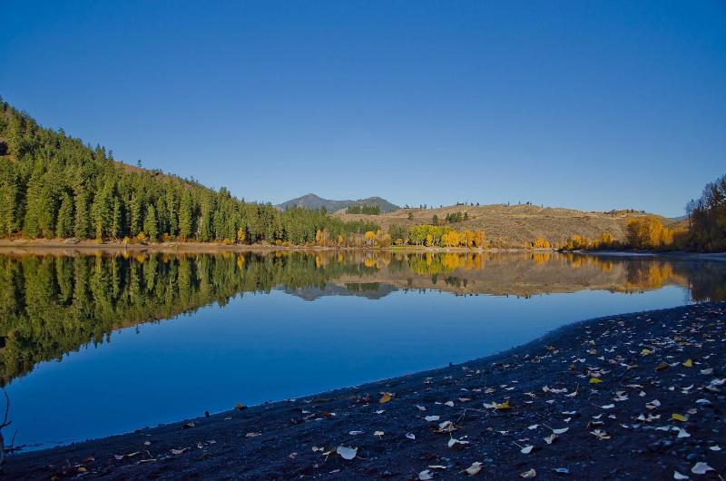 Sun Mountain Lodge image