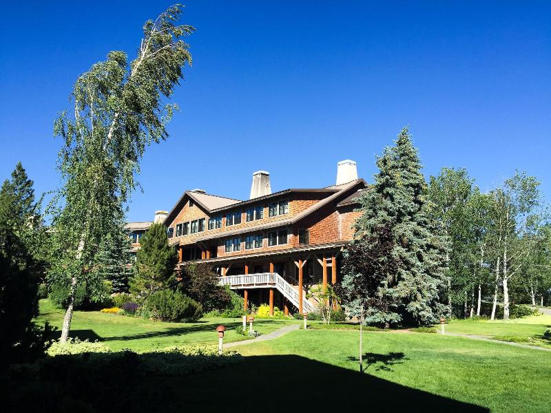 Sun Mountain Lodge image