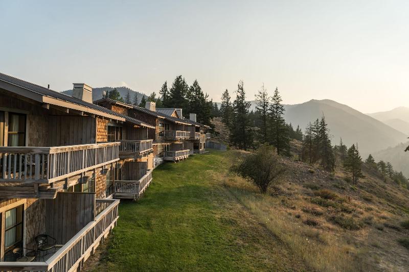 Sun Mountain Lodge image