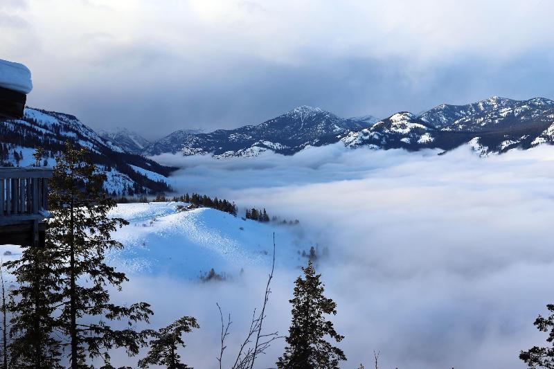 Sun Mountain Lodge image