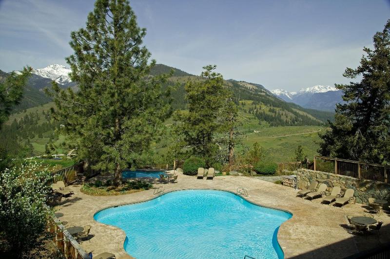 Sun Mountain Lodge image