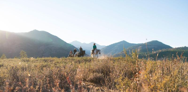 Sun Mountain Lodge image