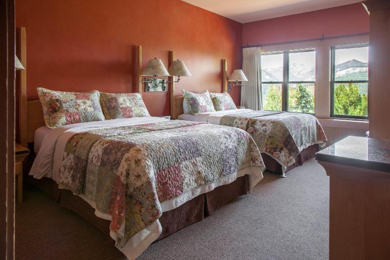 Sun Mountain Lodge image