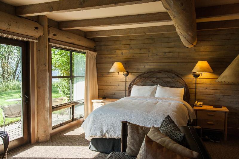 Sun Mountain Lodge image