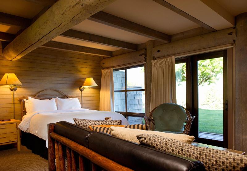Sun Mountain Lodge image