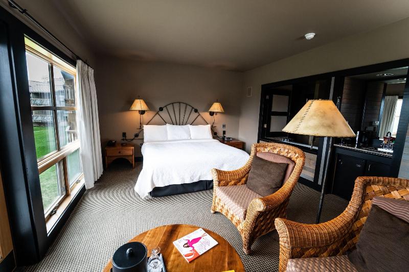 Sun Mountain Lodge image
