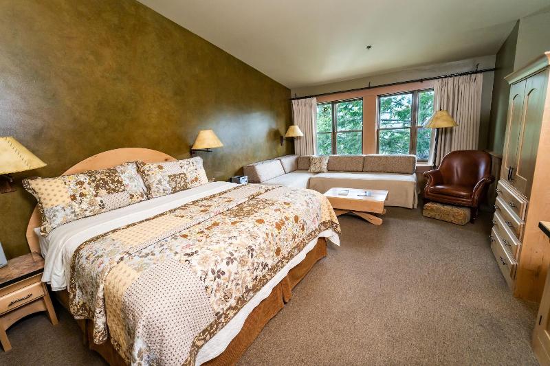 Sun Mountain Lodge image