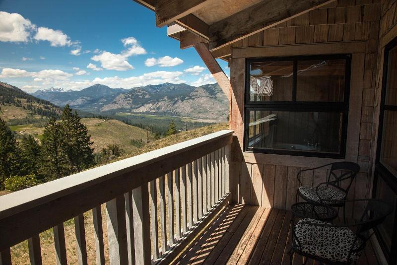 Sun Mountain Lodge image
