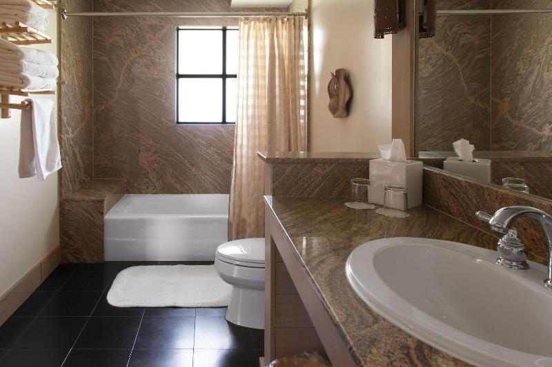 Sun Mountain Lodge image