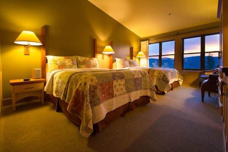 Sun Mountain Lodge image