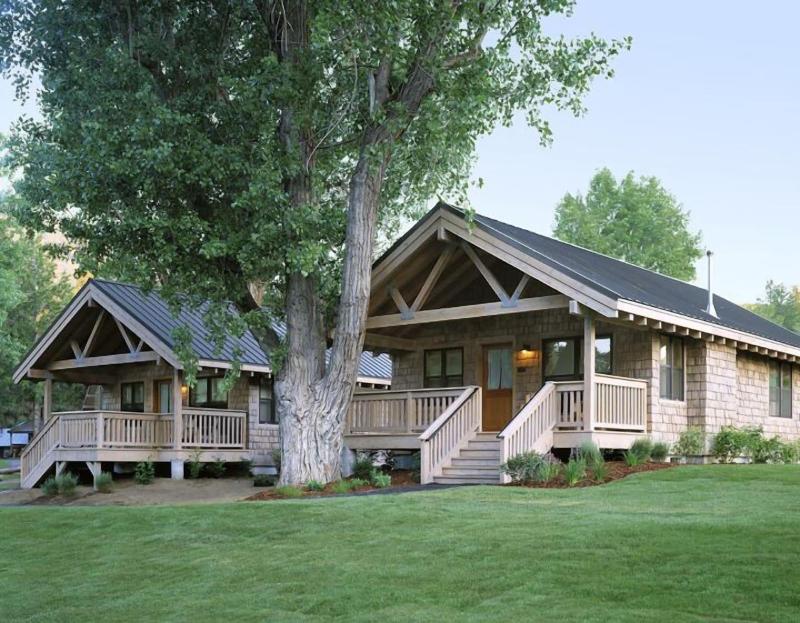 Sun Mountain Lodge image