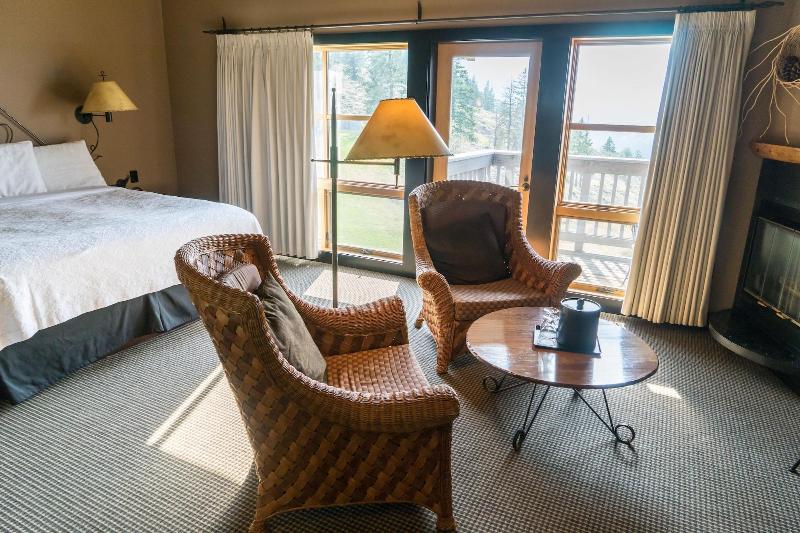 Sun Mountain Lodge image