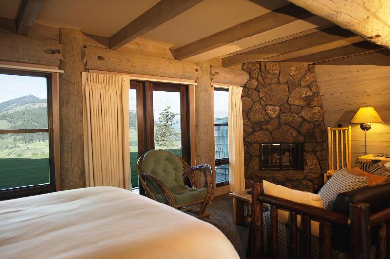 Sun Mountain Lodge image