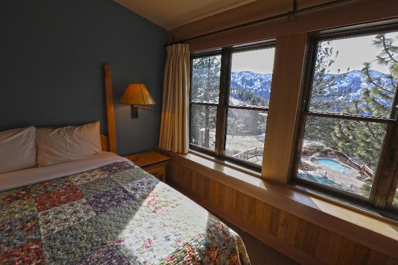 Sun Mountain Lodge image