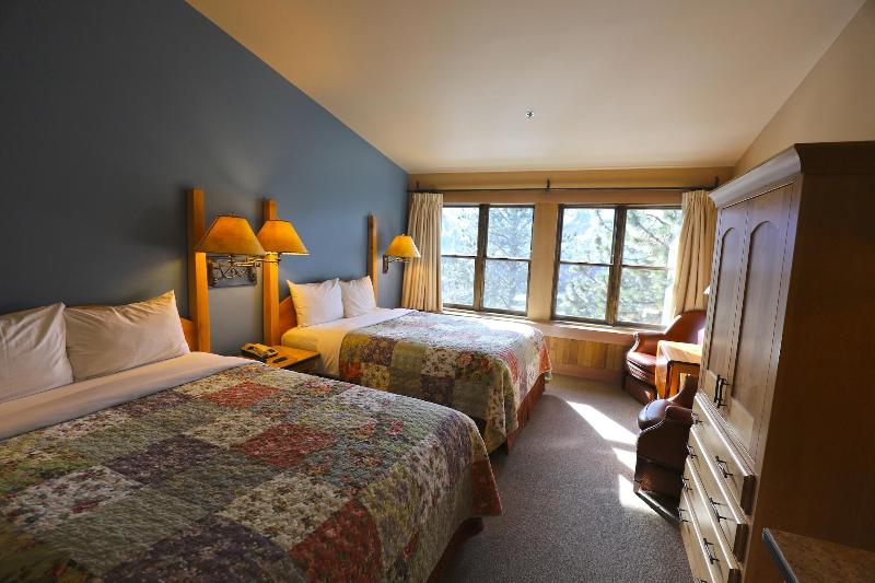 Sun Mountain Lodge image