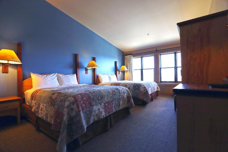 Sun Mountain Lodge image