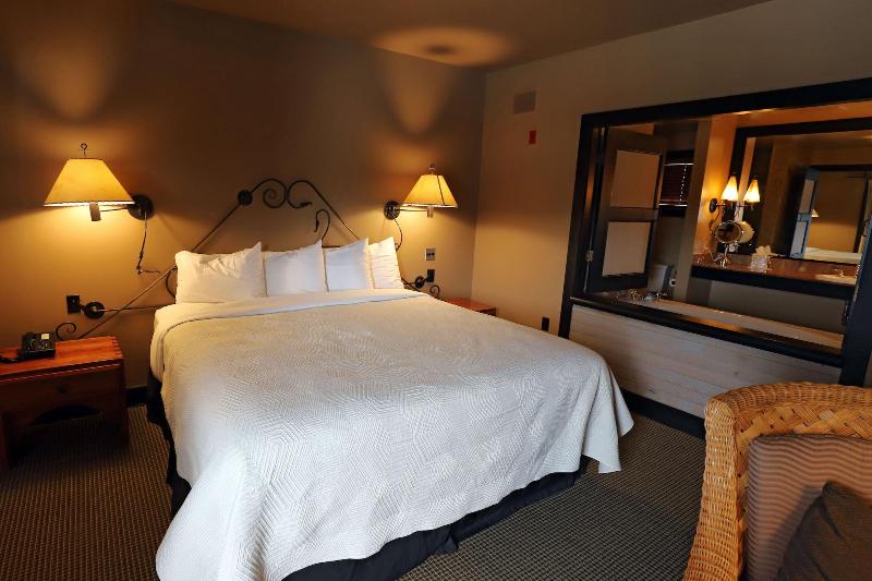 Sun Mountain Lodge image