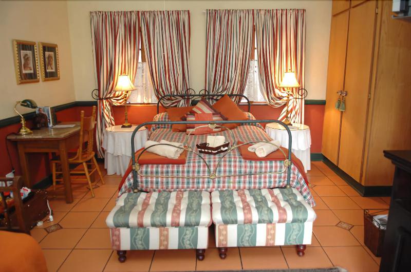 A Tapestry Garden Guest House image