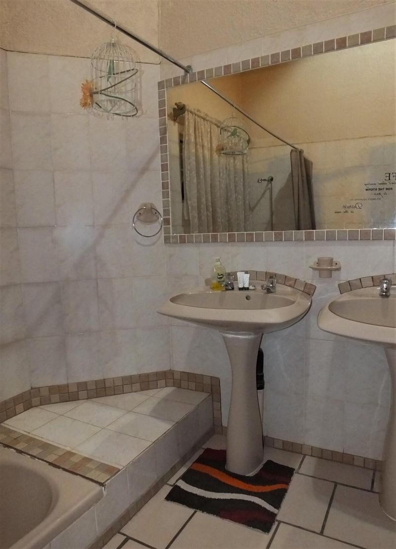 Tatenda Guesthouse image