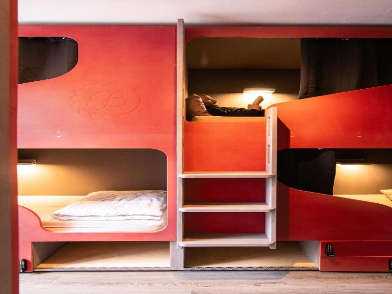 Bazpackers Hostel image