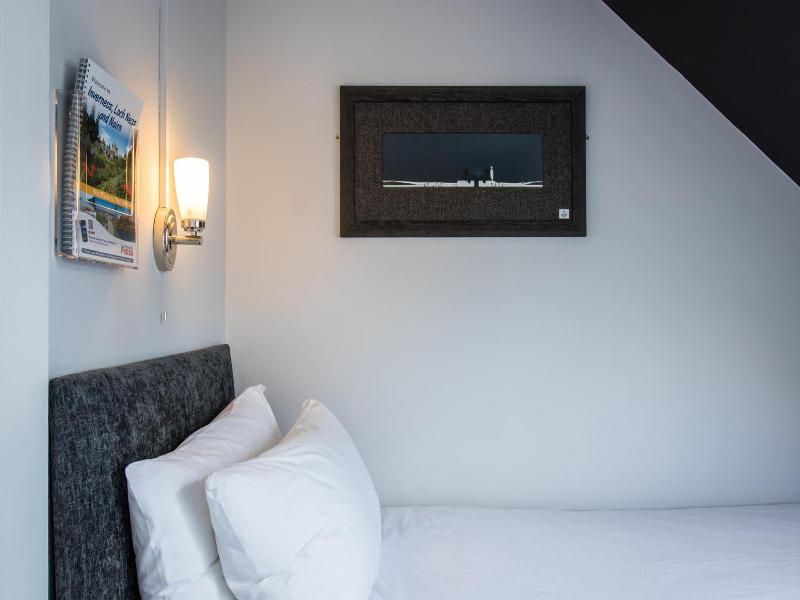 Bazpackers Hostel image