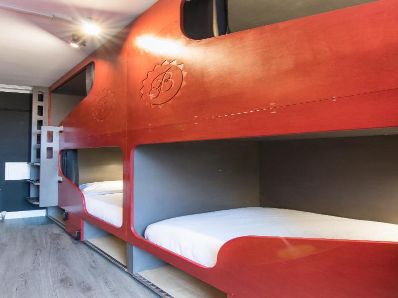 Bazpackers Hostel image