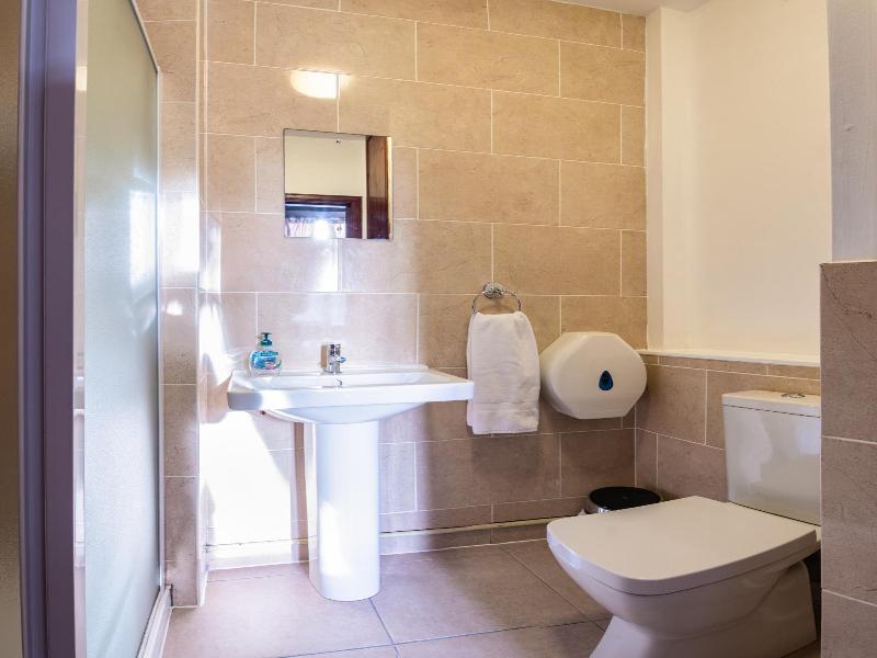Bazpackers Hostel image