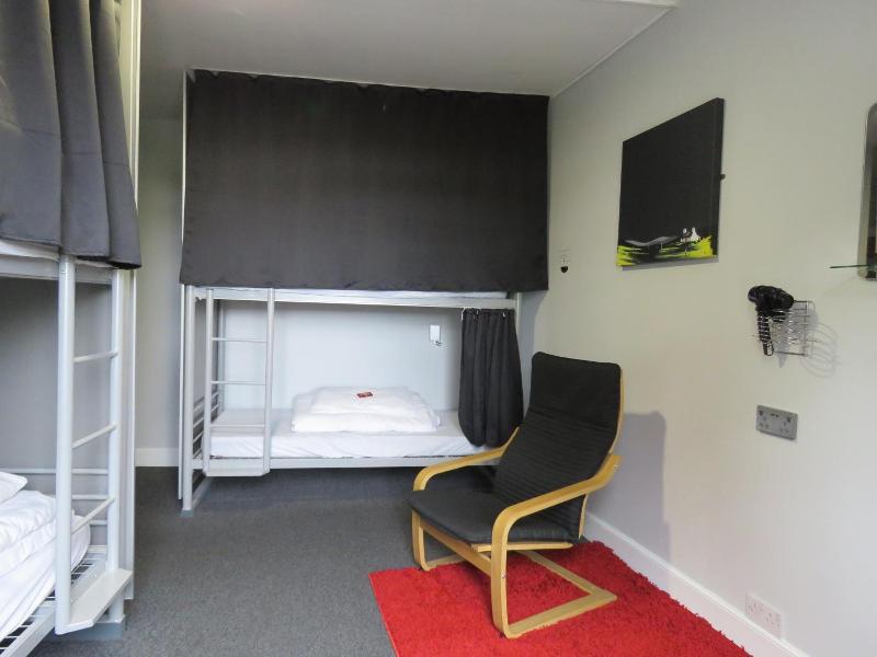 Bazpackers Hostel image