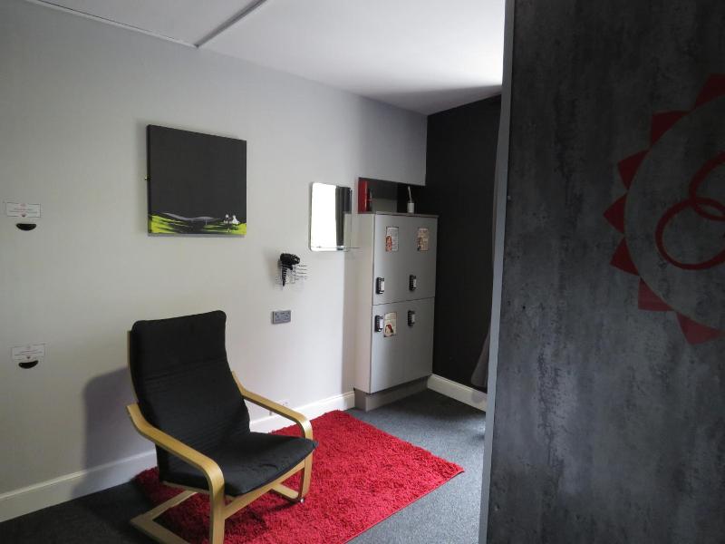 Bazpackers Hostel image