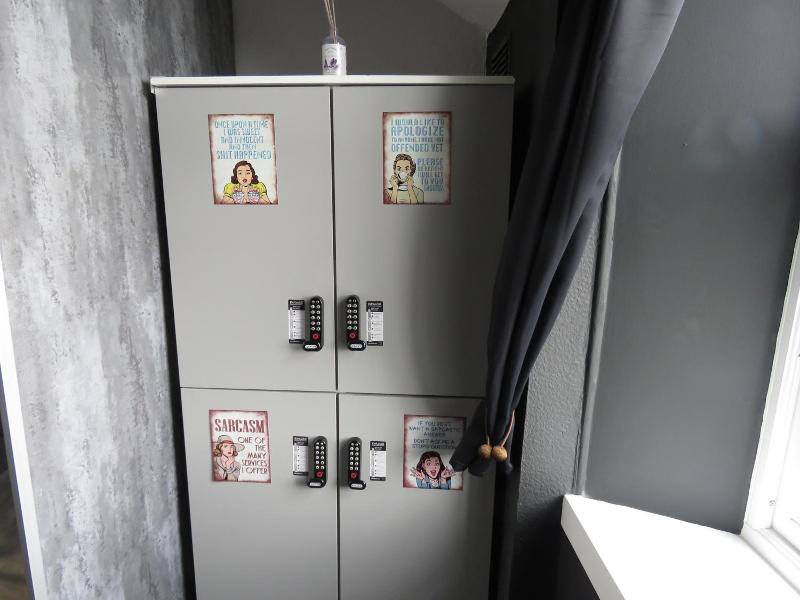 Bazpackers Hostel image