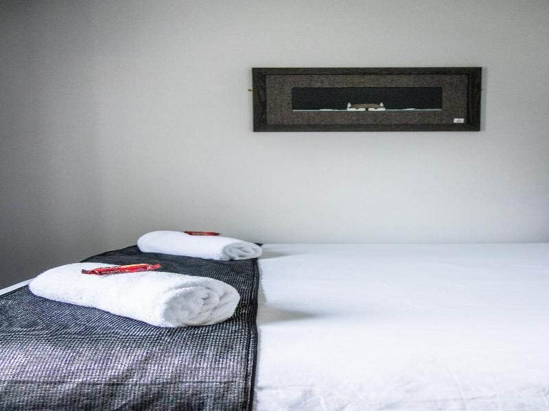 Bazpackers Hostel image