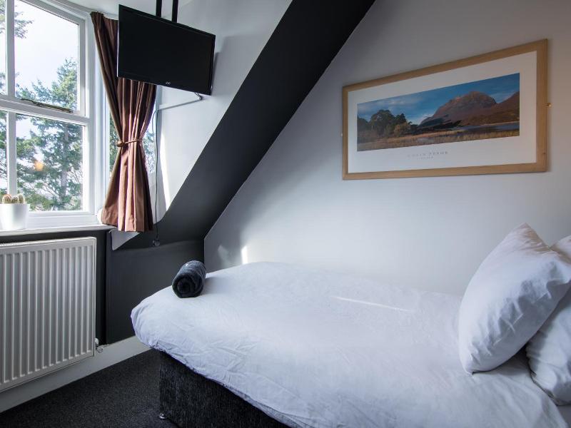 Bazpackers Hostel image