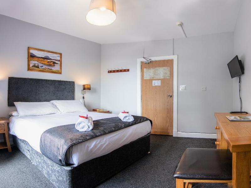 Bazpackers Hostel image