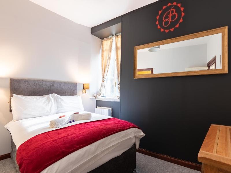 Bazpackers Hostel image