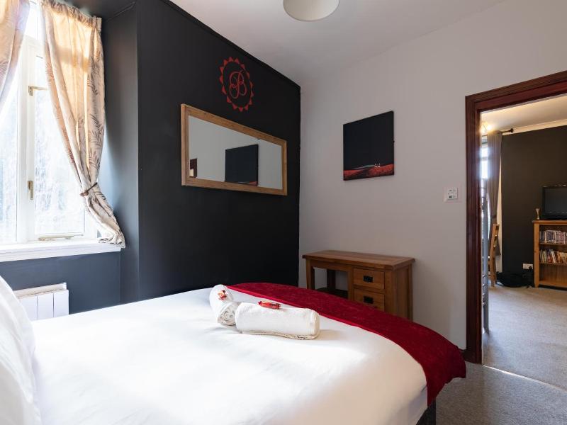 Bazpackers Hostel image
