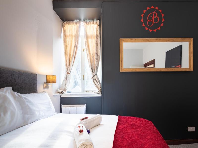 Bazpackers Hostel image