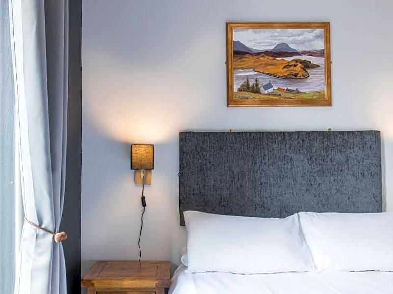 Bazpackers Hostel image