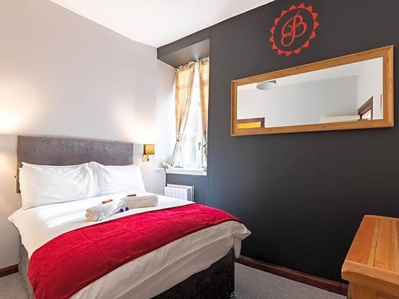 Bazpackers Hostel image