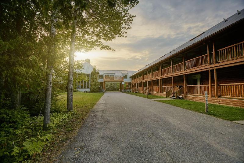 Drummond Island Resort image