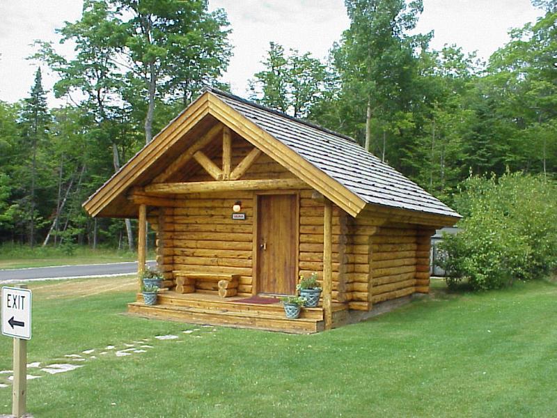 Drummond Island Resort image