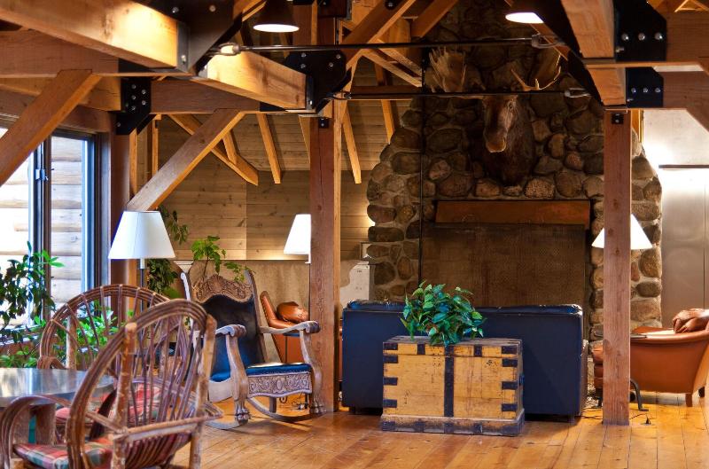 Drummond Island Resort image