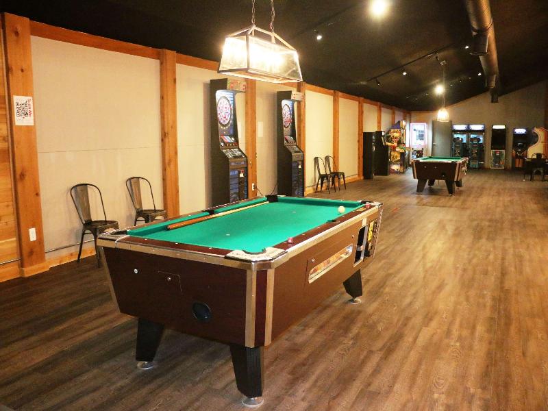Drummond Island Resort image