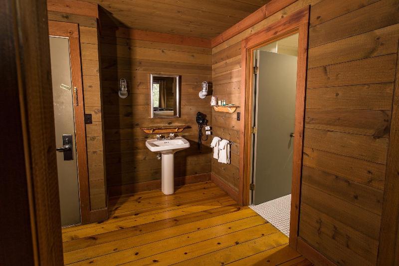 Drummond Island Resort image