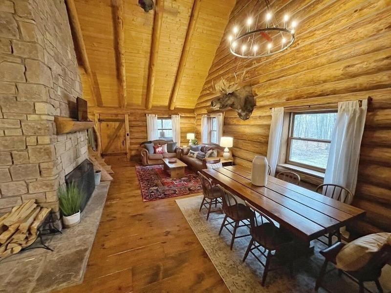 Drummond Island Resort image