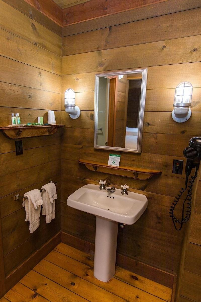 Drummond Island Resort image
