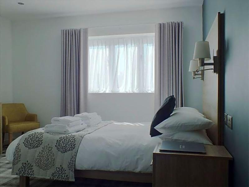 The Piebald Inn image